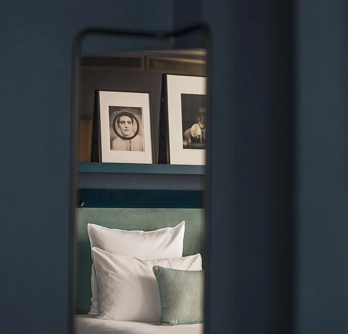 Bob By Elegancia 4* Paris
