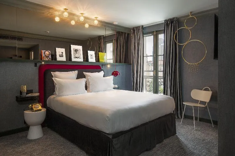 Hotel Bob By Elegancia 4*